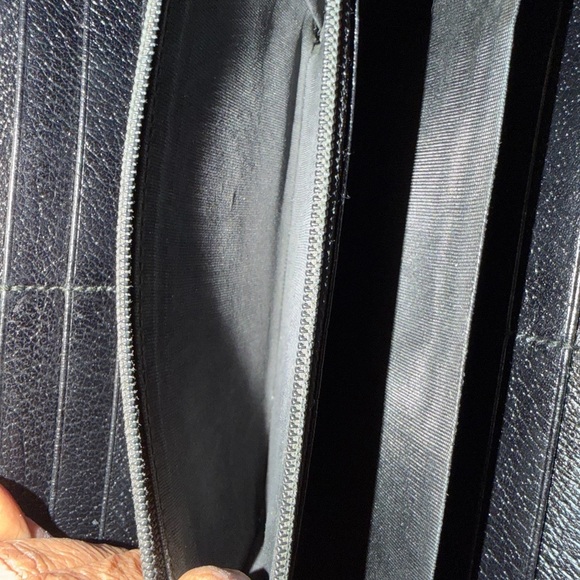 ⭐️⭐️Vintage Gucci GG Marmont Long Zip-around Wallet - Picture 8 of 13